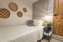 10 Bedroom Walled City - Rooftop, Staffed, Jacuzzi - Image 3
