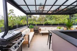 Poblado 8 Bedroom, Rooftop Hot Tub, Staff Included - Image 2