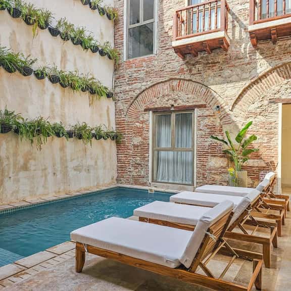 Walled City 11 Bedroom - Pool, Rooftop, Jacuzzi - Image 1