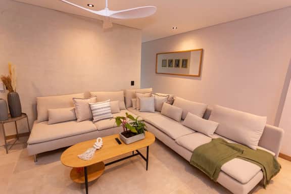 Poblado 8 Bedroom, Rooftop Hot Tub, Staff Included - Image 5