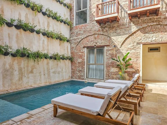 Walled City 11 Bedroom - Pool, Rooftop, Jacuzzi - Image 1